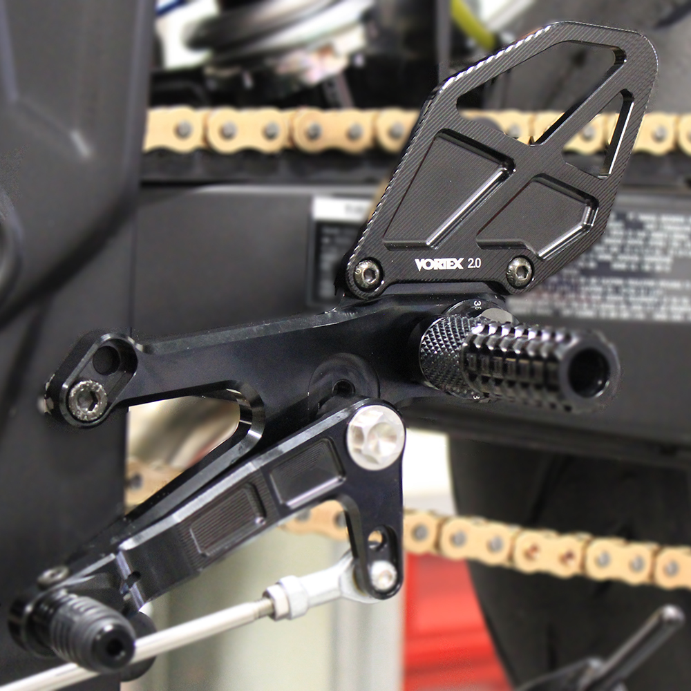 Vortex Adjustable RearSets V3 2.0 Yamaha YZFR3 2015/2018